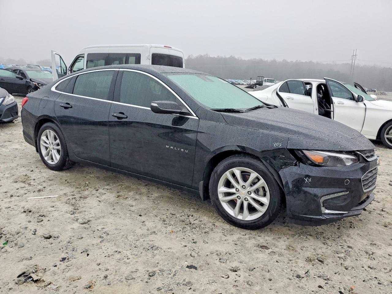 2017 Chevrolet Malibu Hybrid - Image 4