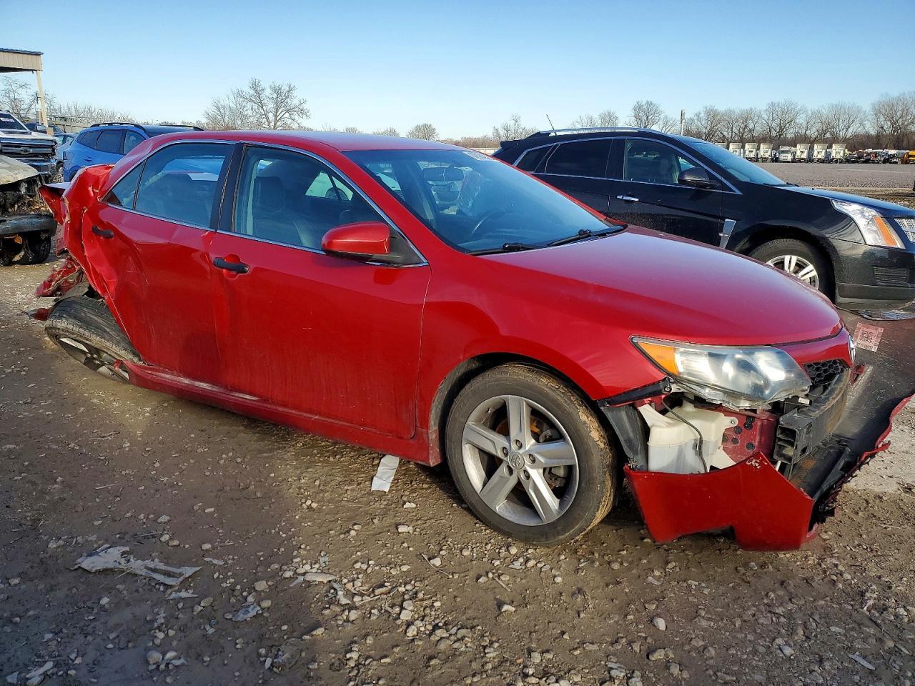 2014 Toyota Camry - Фото 4