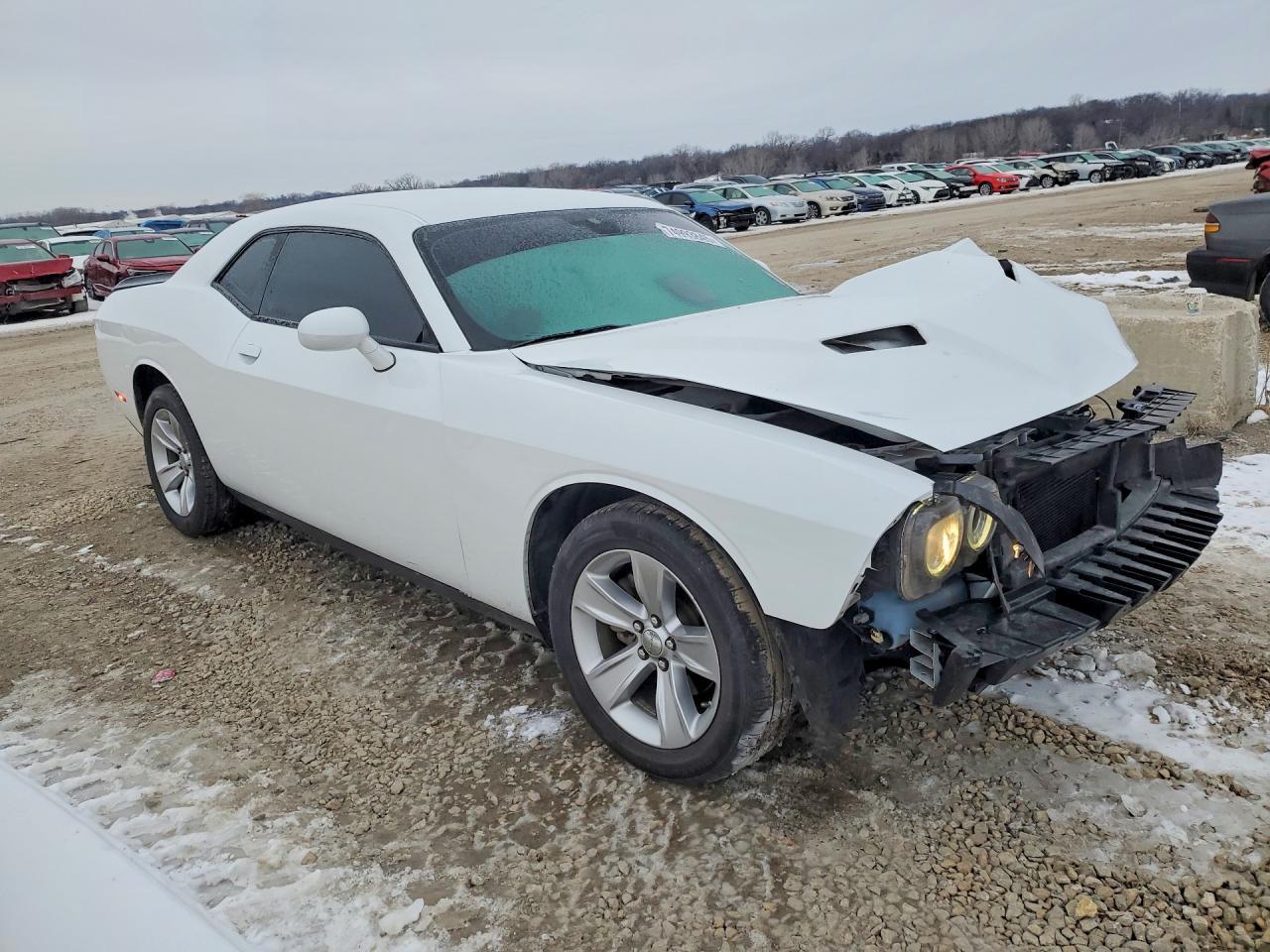 2023 Dodge Challenger Sxt - Фото 4