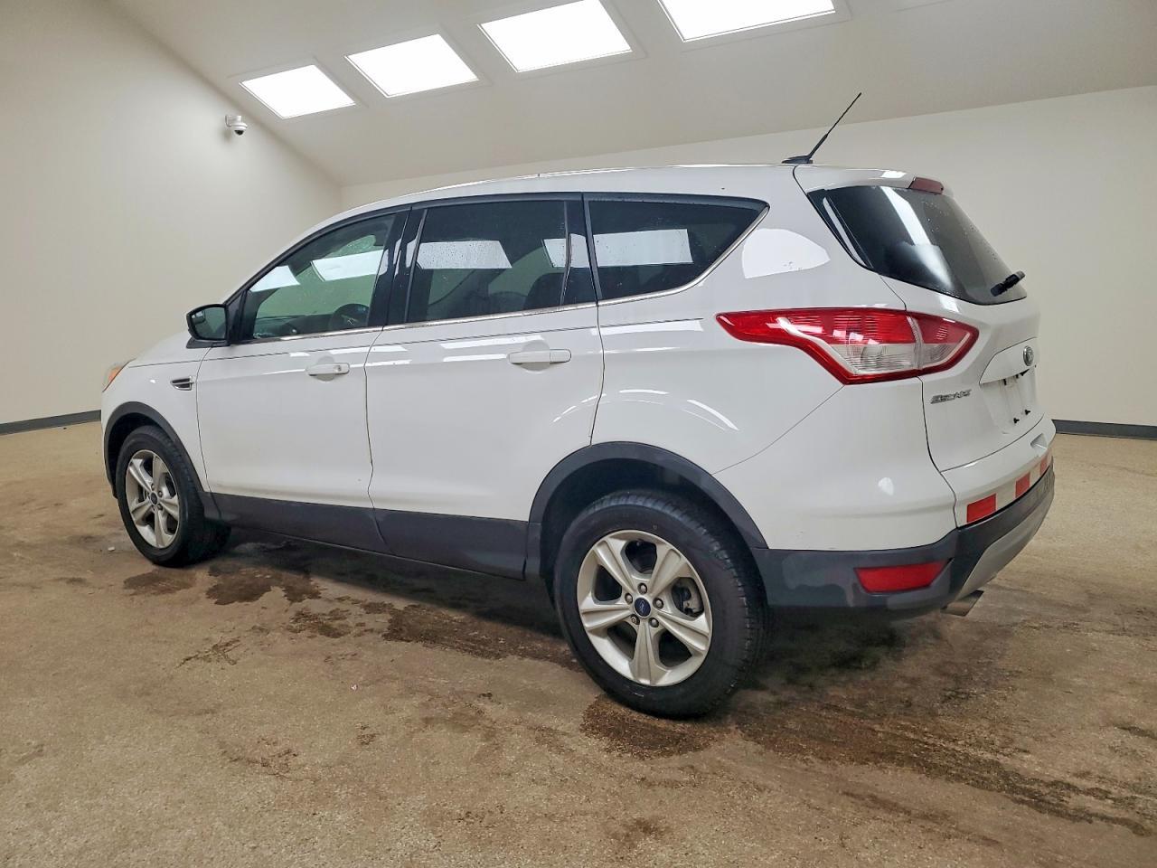 2016 Ford Escape Se - Фото 2