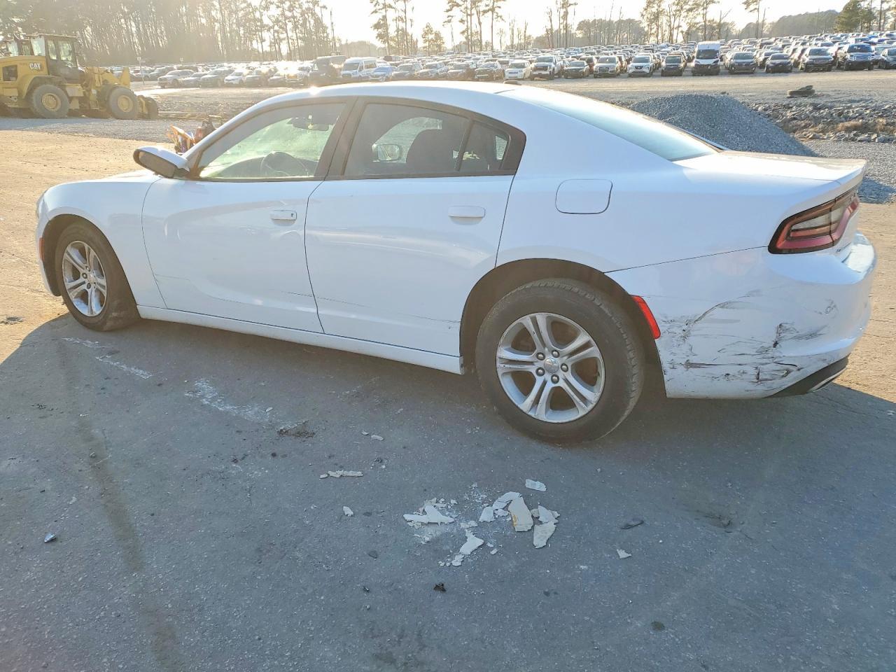 2019 Dodge Charger Sxt - Image 2