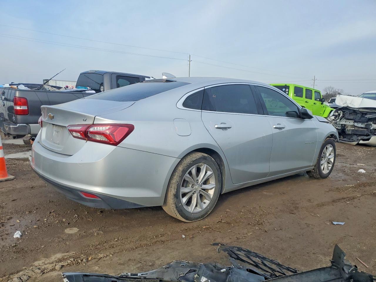 2021 Chevrolet Malibu Lt - Фото 3