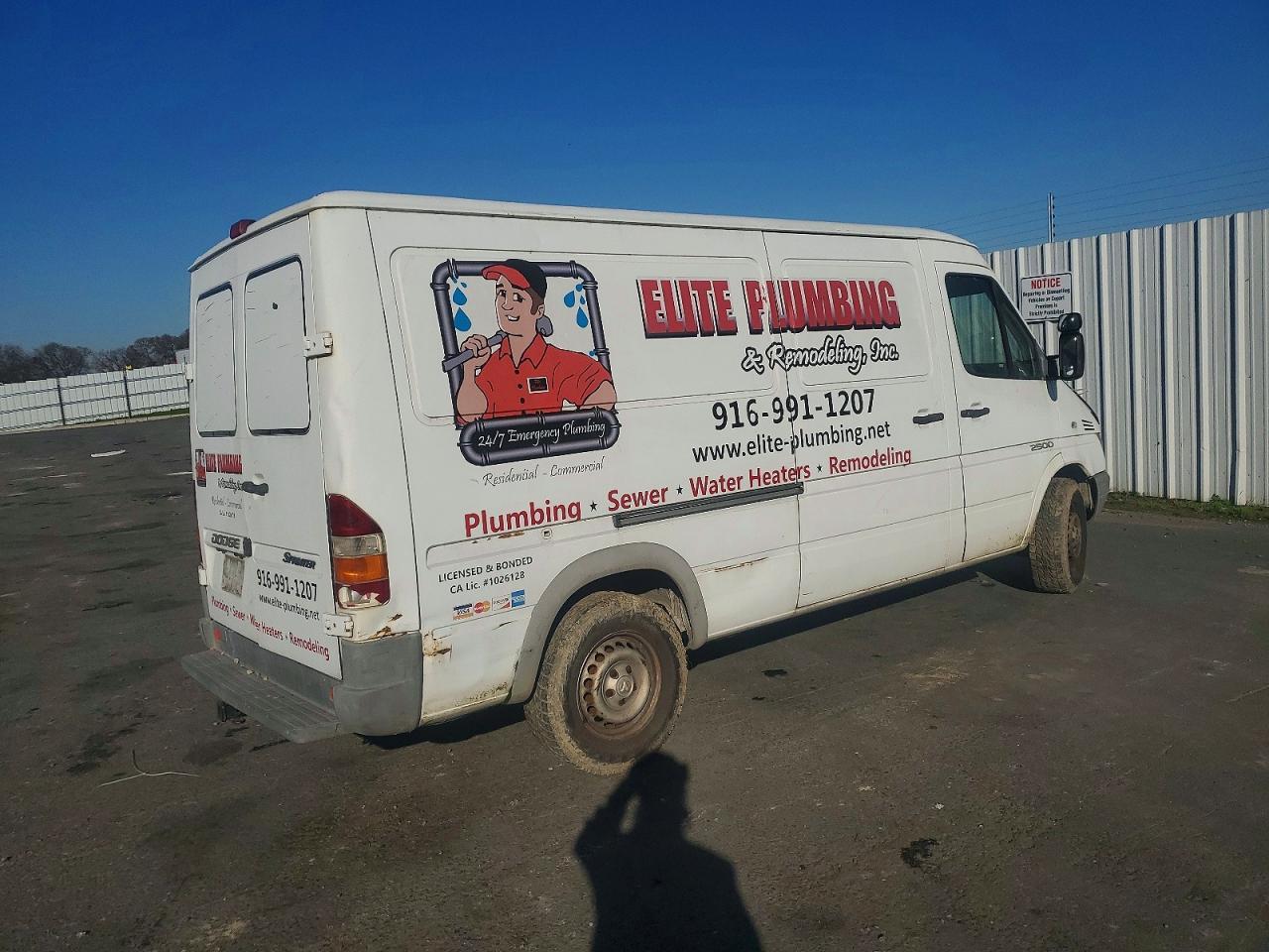 2006 Mercedes-Benz Sprinter 2500 Utility / Service Van - Image 3
