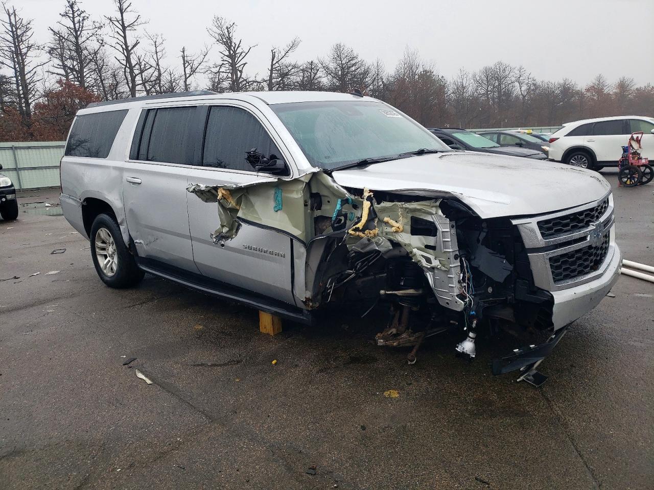2015 Chevrolet Suburban K1500 Lt - Image 4