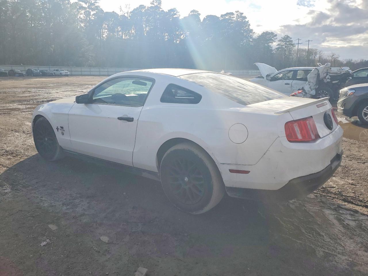 2012 Ford Mustang - Фото 2