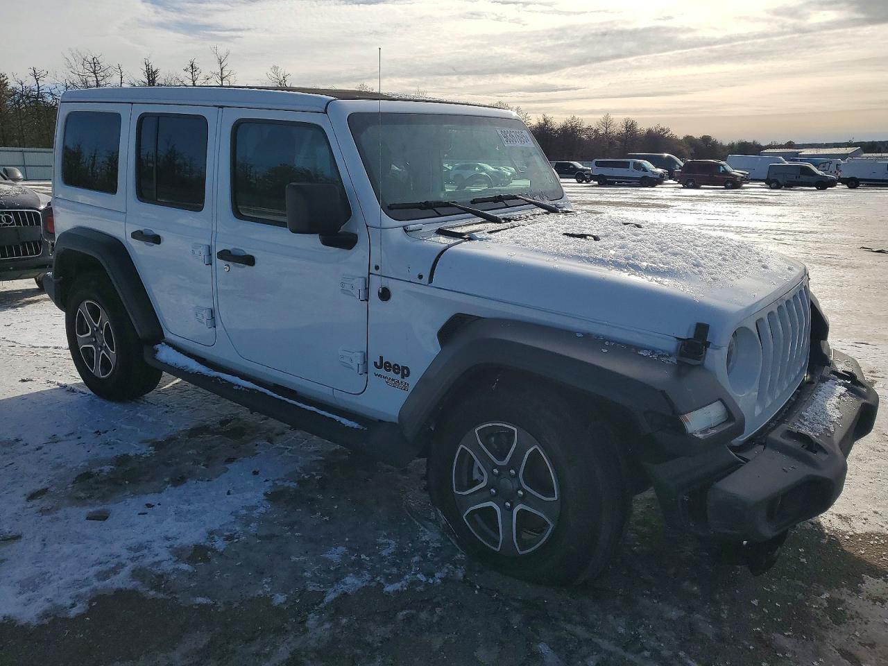 2021 Jeep Wrangler Unlimited Sport - Фото 4