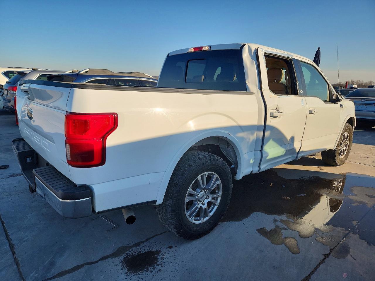2020 Ford F150 Laria - Фото 3