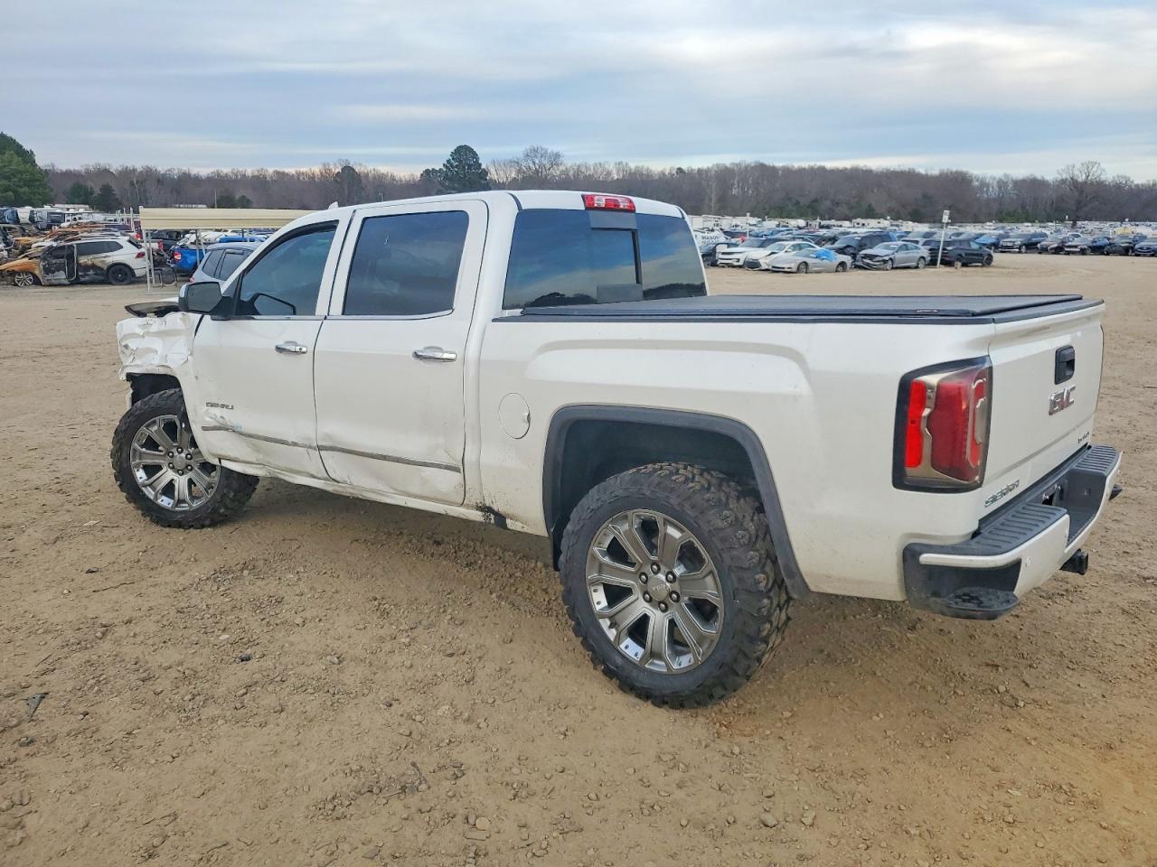 2017 GMC Sierra K1500 Denali - Фото 2