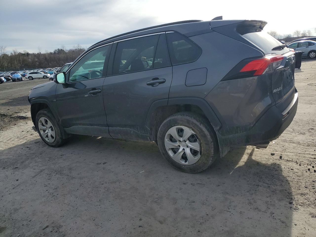 2020 Toyota Rav4 Le - Фото 2
