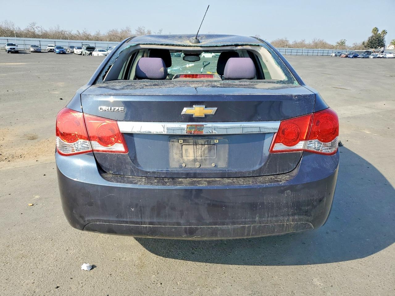 2016 Chevrolet Cruze Limited Ls - Image 6