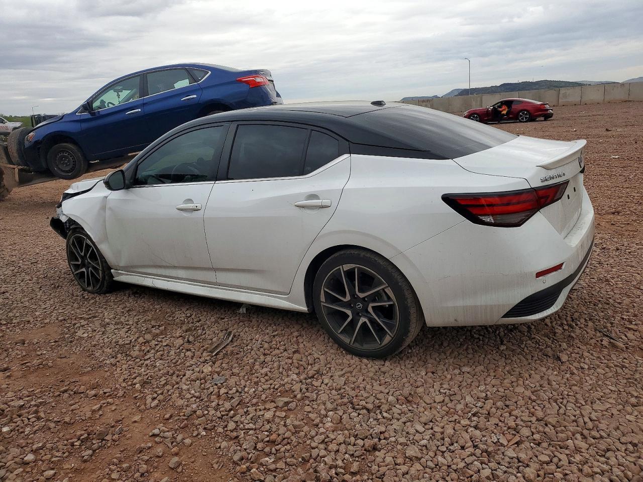 2024 Nissan Sentra Sr - Image 2