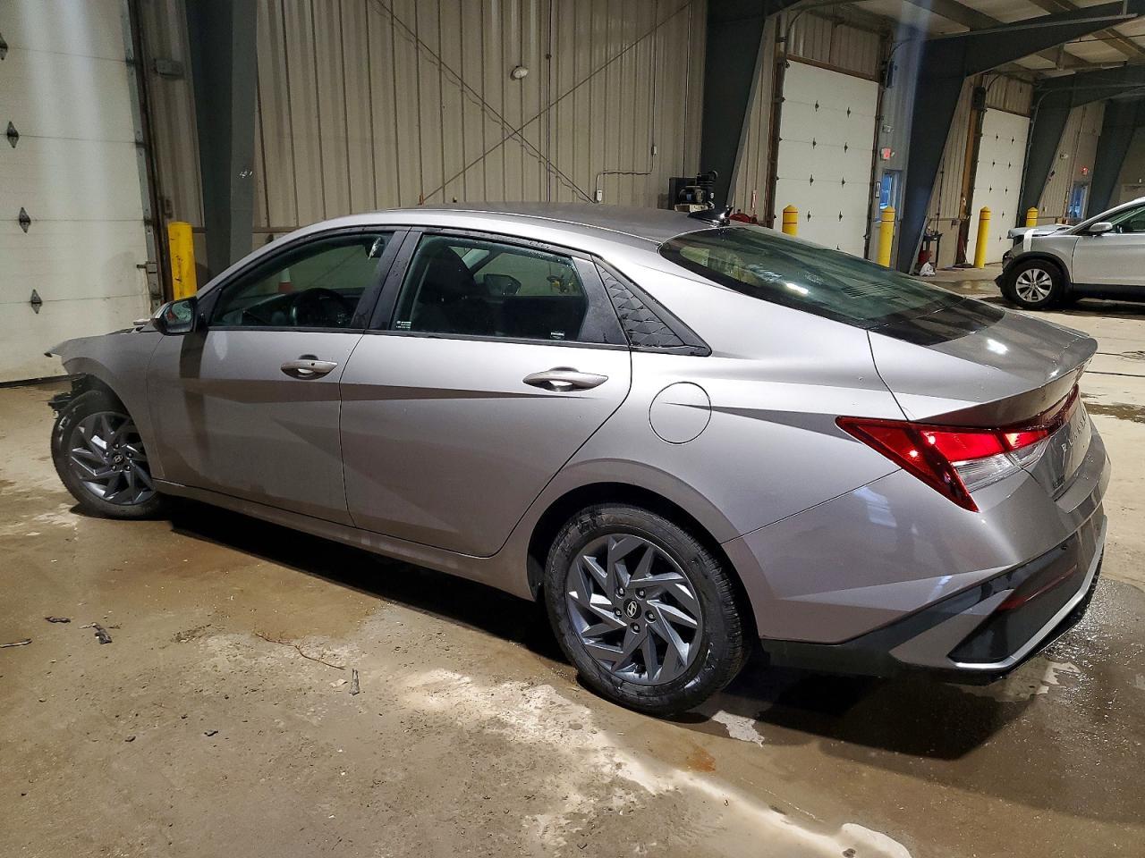 2024 Hyundai Elantra Sel - Фото 2