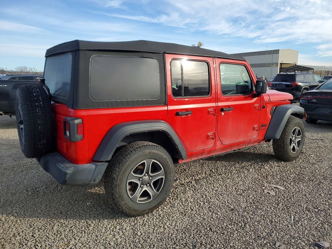 2022 Jeep Wrangler Unlimited Sport - Фото 3