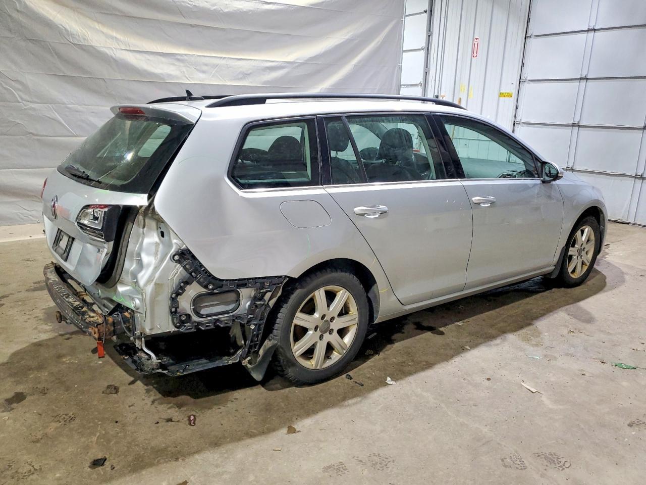 2017 Volkswagen Golf Sportwagen S - Image 3