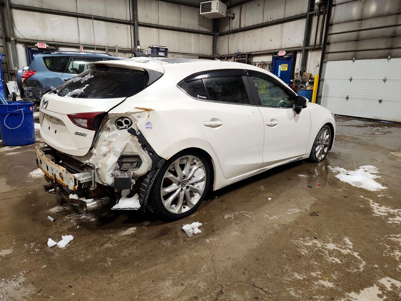 2014 Mazda 3 Grand Touring - Image 3