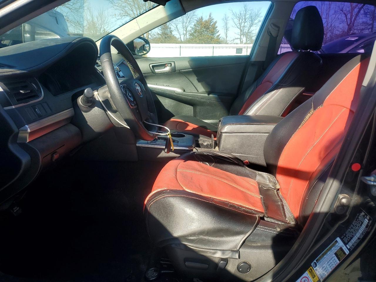 2014 Toyota Camry Hybrid - Фото 7