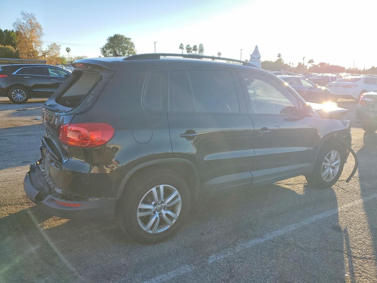 2016 Volkswagen Tiguan S - Image 3