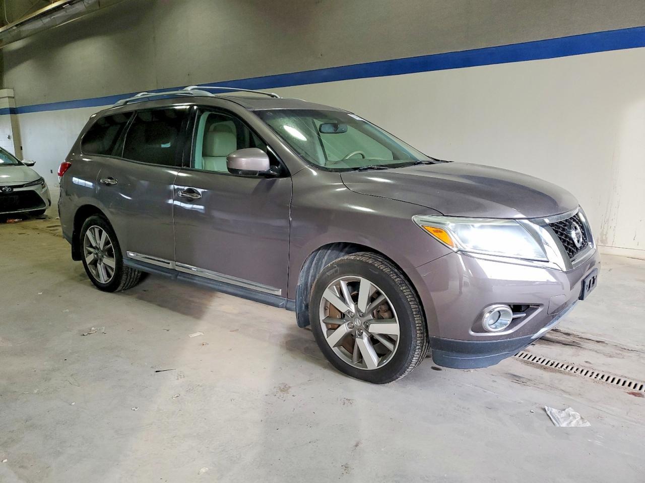 2013 Nissan Pathfinder S - Фото 4