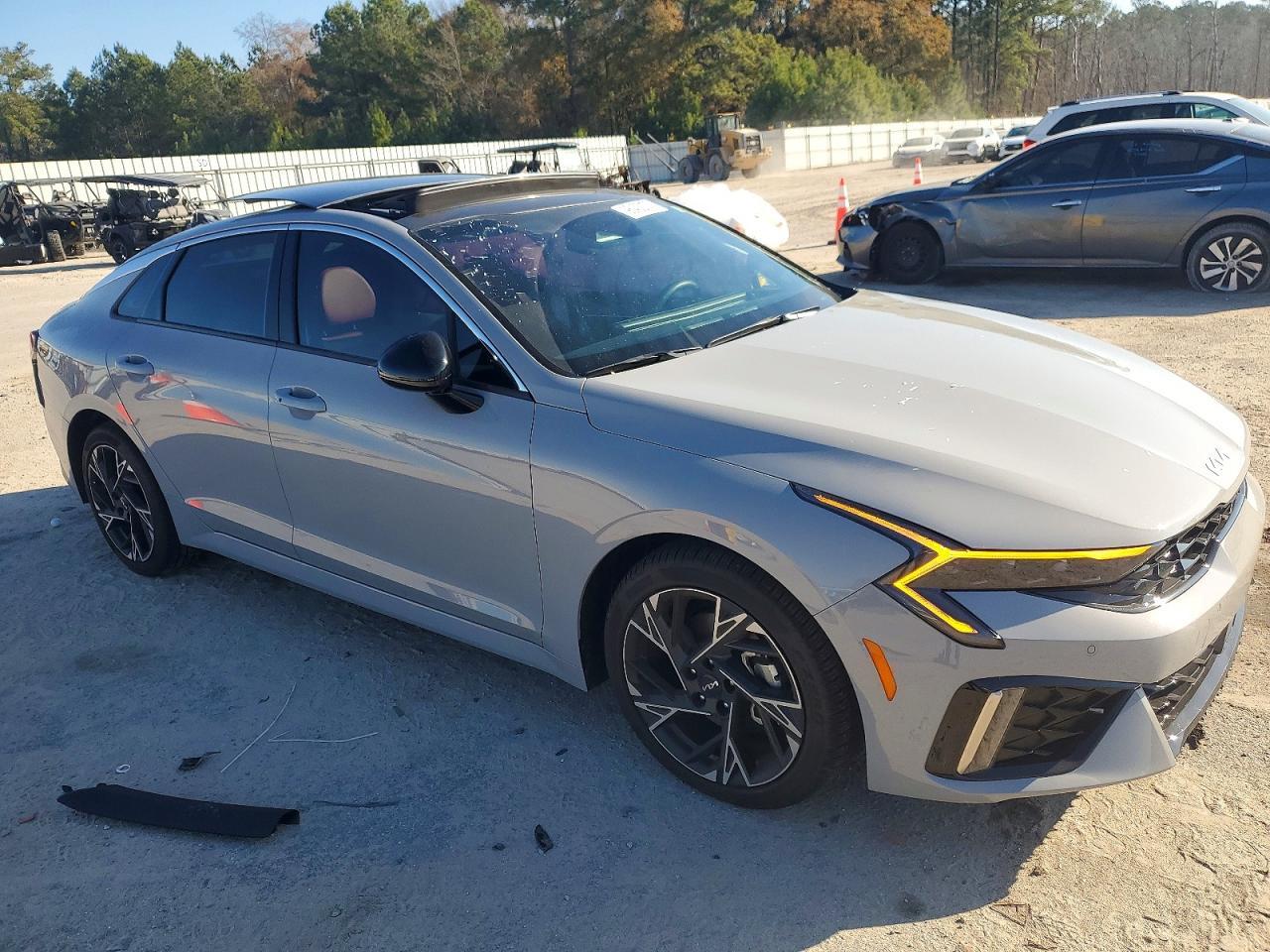 2025 Kia K5 Gt Line - Image 4