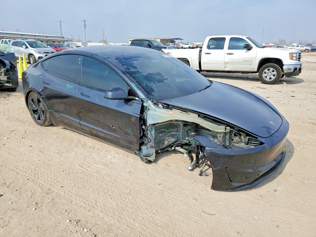 2024 Tesla Model 3 - Фото 4