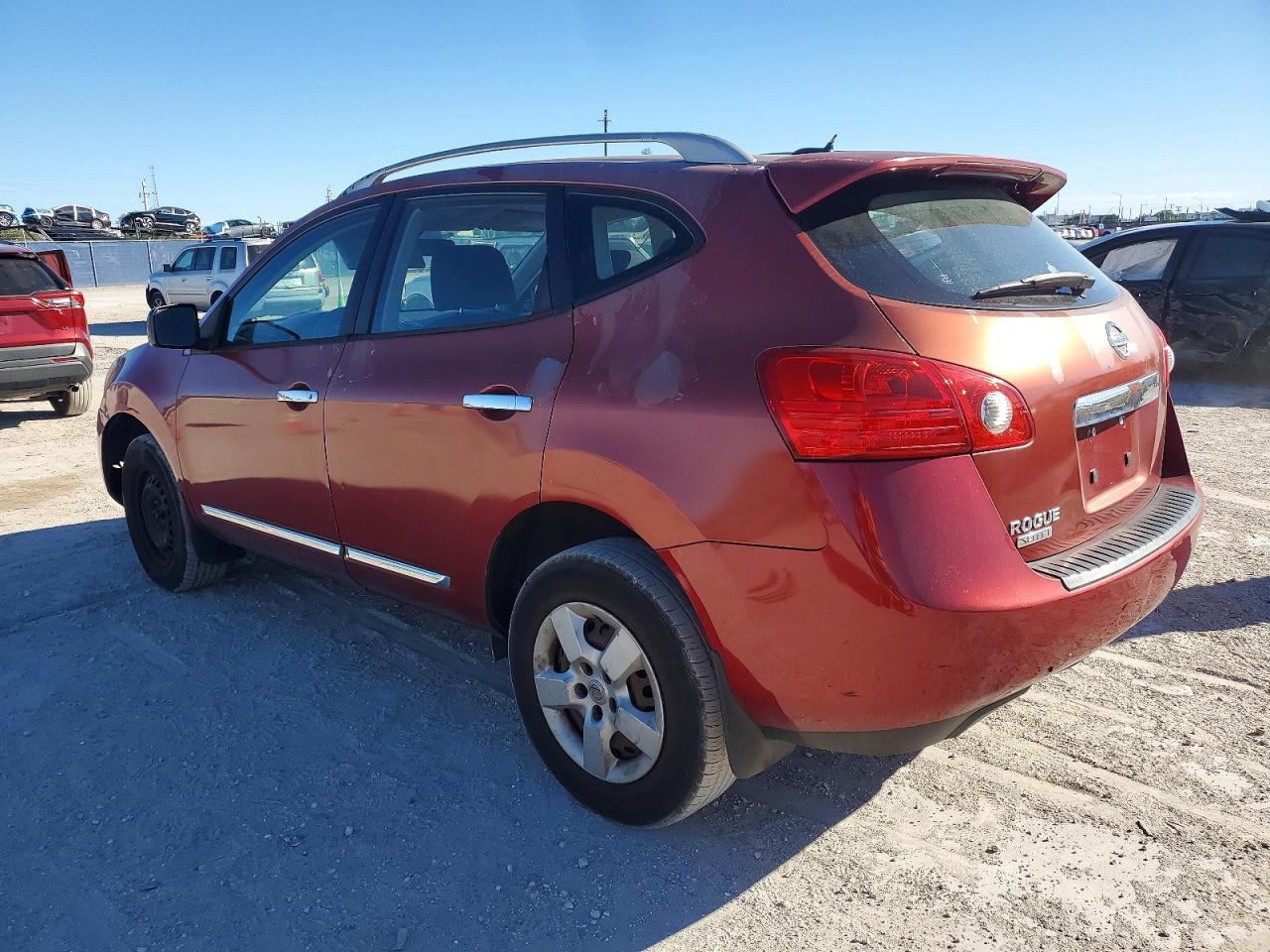 2014 Nissan Rogue Select S - Фото 2