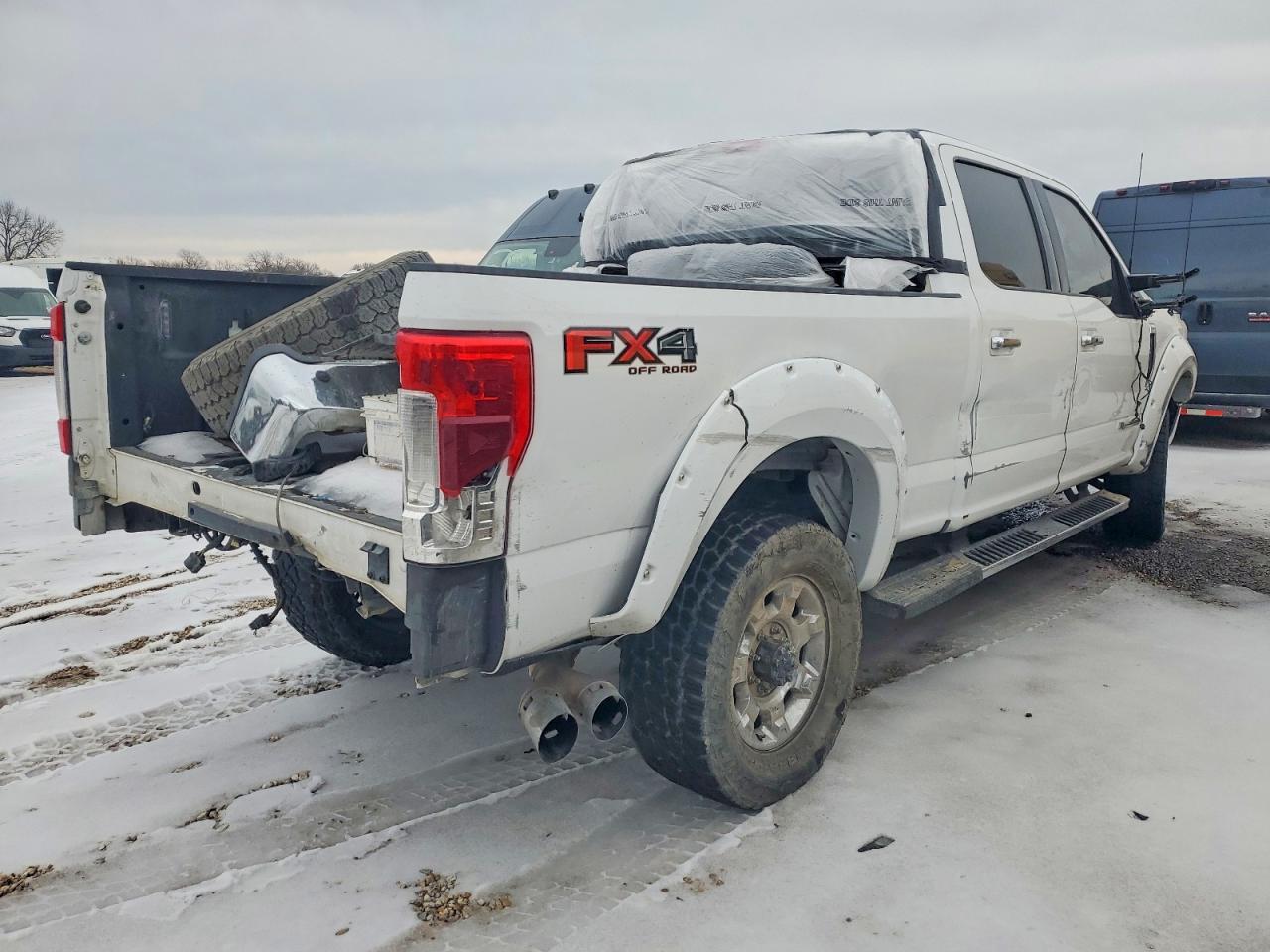 2019 Ford F350 Super Duty - Фото 3