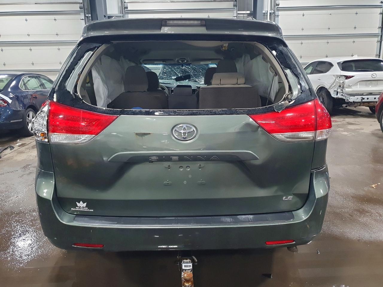 2014 Toyota Sienna Le - Фото 6