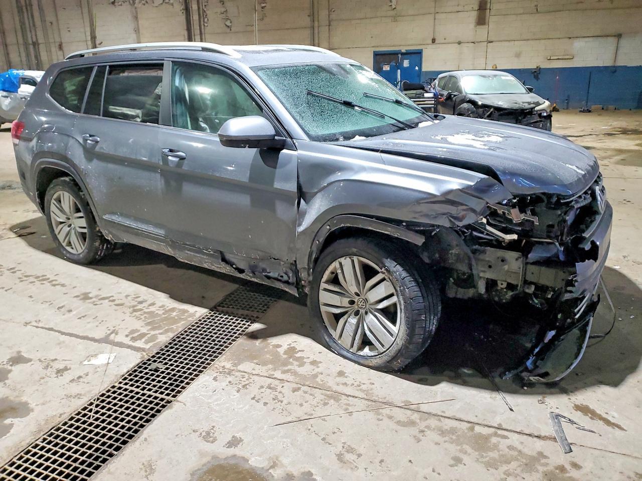 2019 Volkswagen Atlas Se - Фото 4