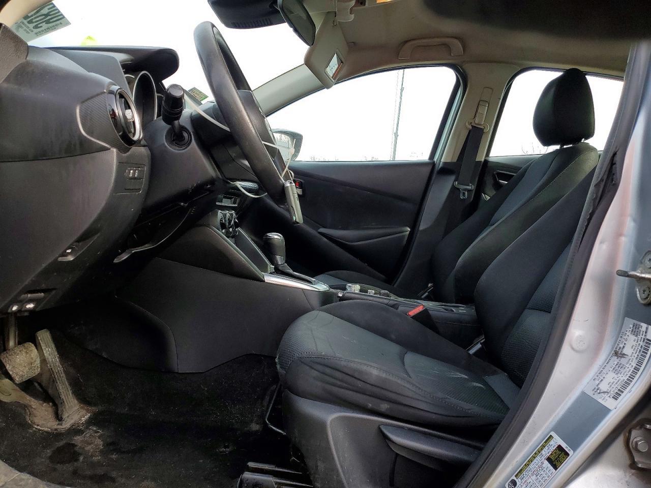 2019 Toyota Yaris - Image 7