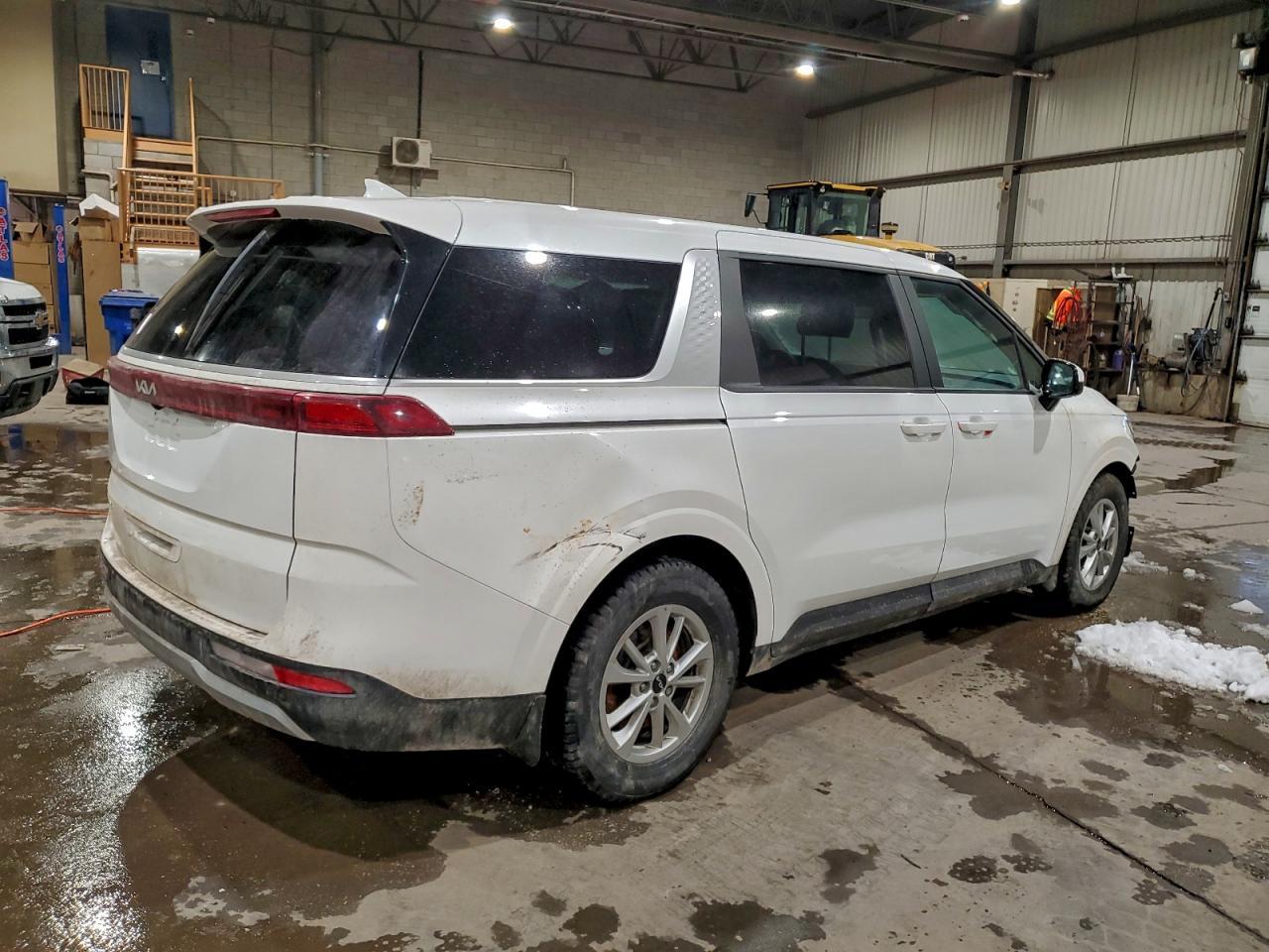 2023 Kia Carnival Lx - Фото 3