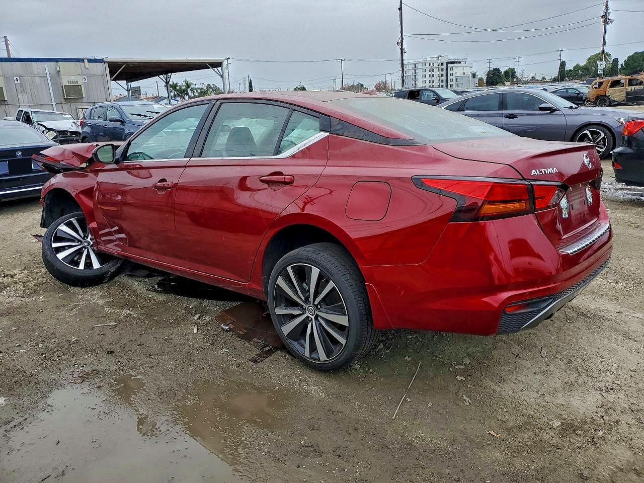 2022 Nissan Altima 2.5 Sr - Фото 2