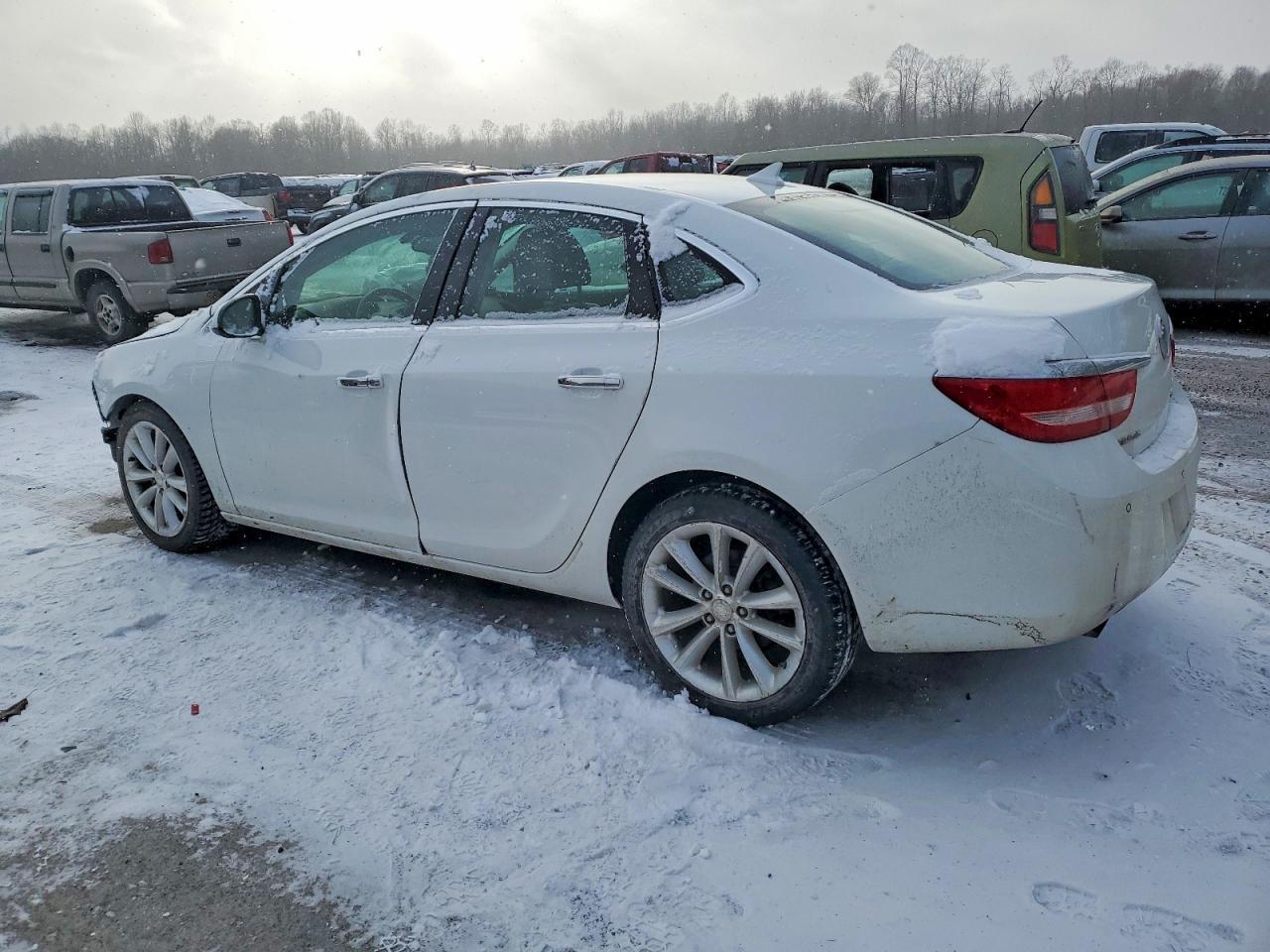 2014 Buick Verano Convenience - Фото 2