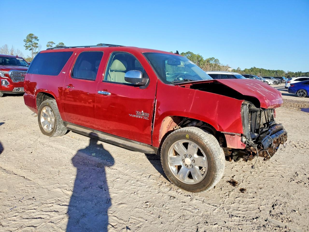 2013 GMC Yukon Xl C1500 Slt - Image 4