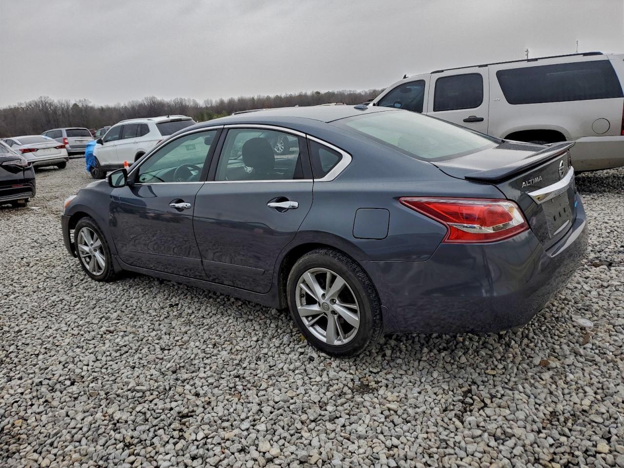 2013 Nissan Altima 2.5 - Фото 2