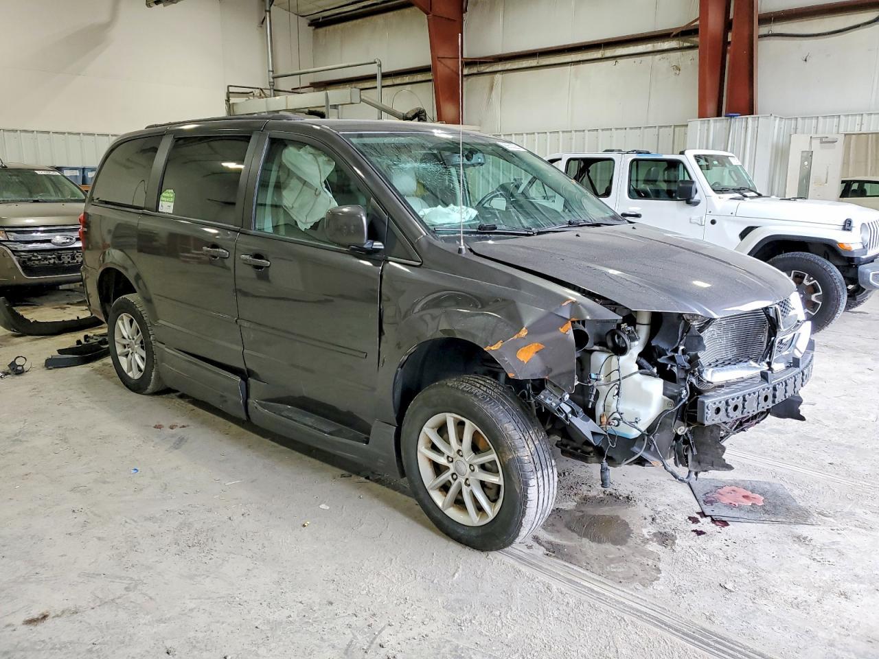 2015 Dodge Grand Caravan Sxt - Image 4