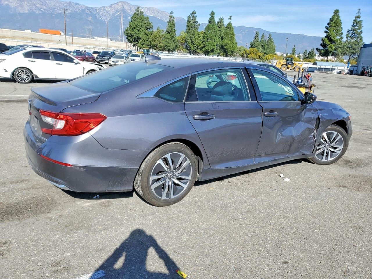 2021 Honda Accord Hybrid - Фото 3