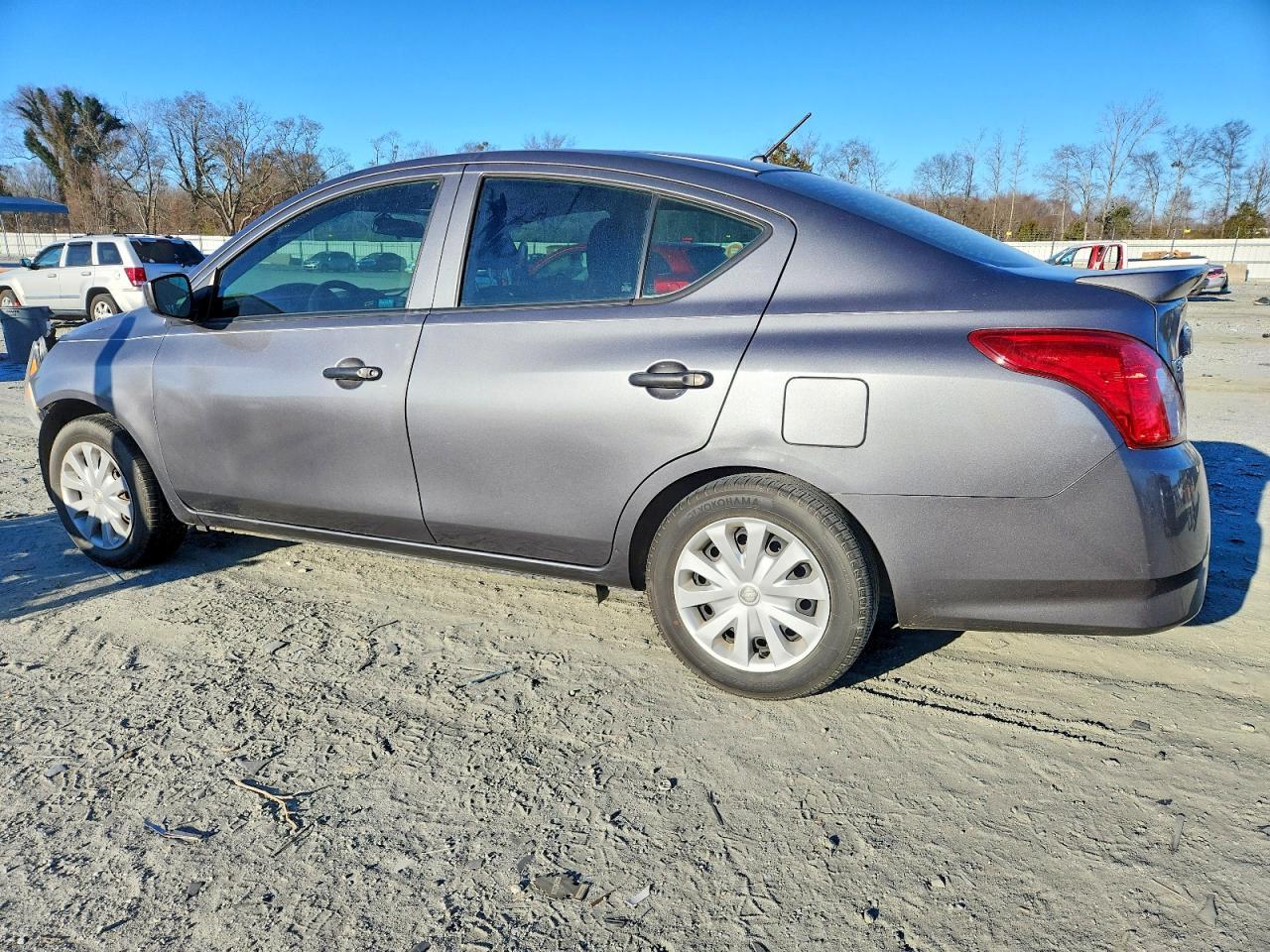 2019 Nissan Versa S - Image 2