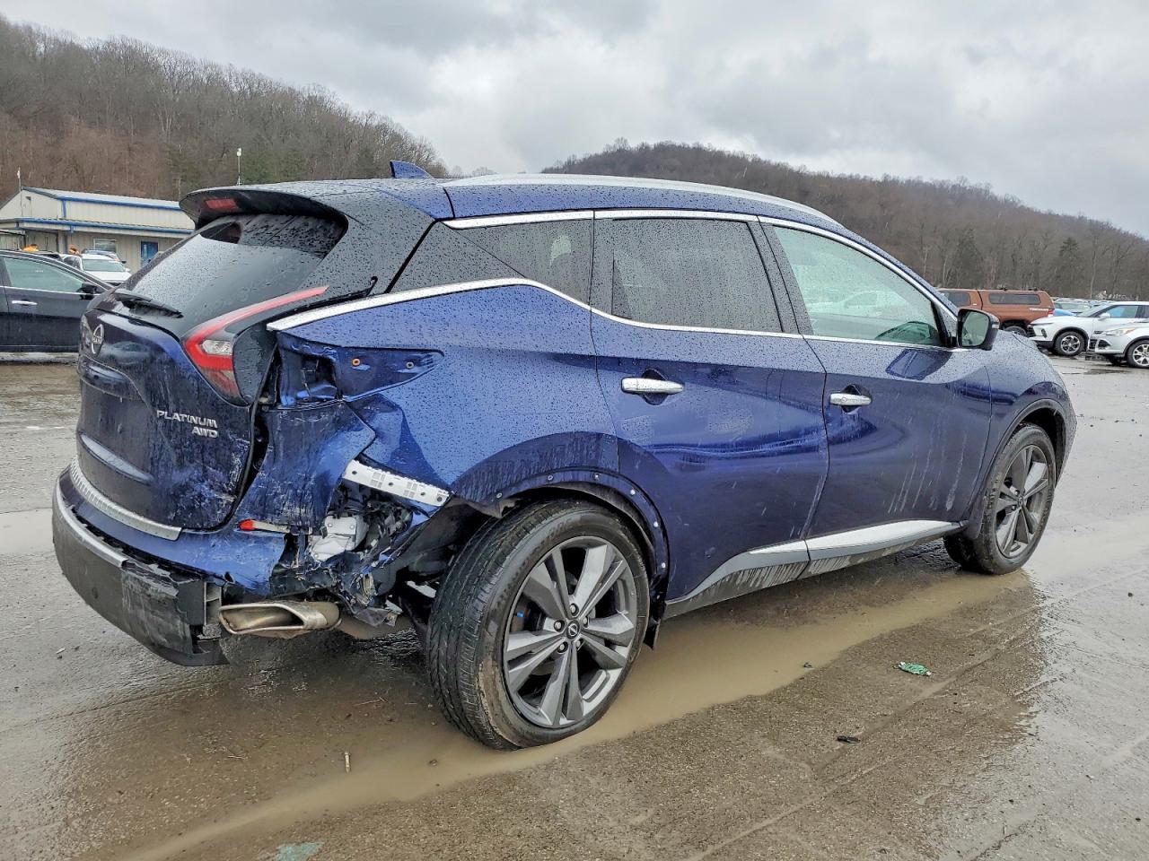 2023 Nissan Murano Platinum - Image 3