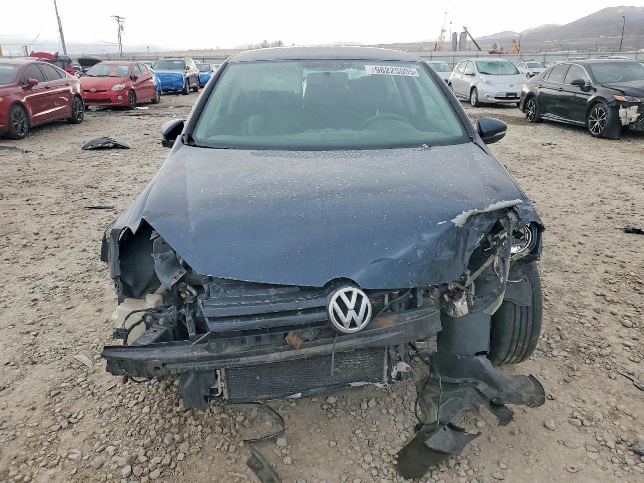 2011 Volkswagen Golf - Фото 5