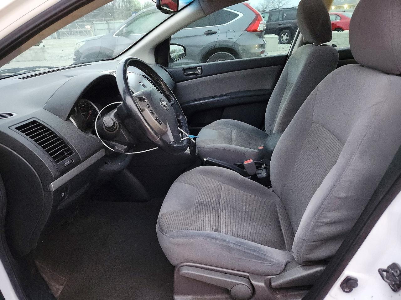 2011 Nissan Sentra 2.0 - Image 7