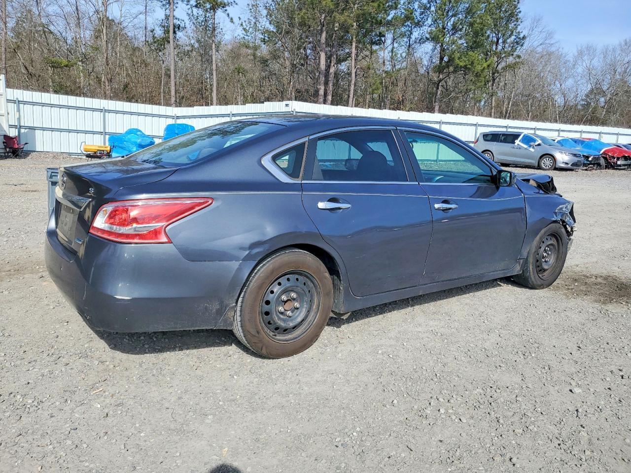 2013 Nissan Altima 2.5 - Фото 3