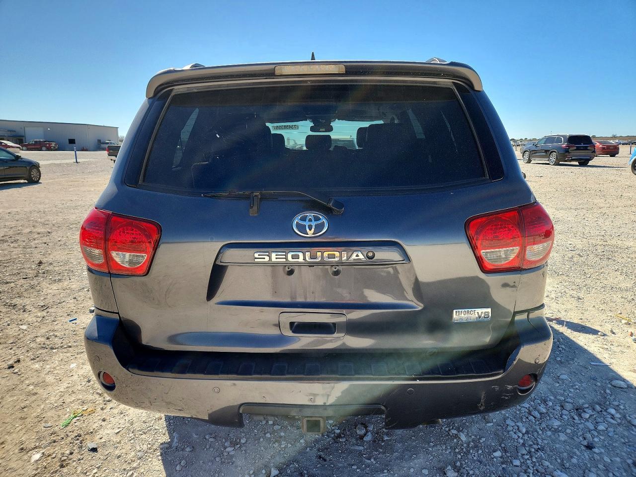 2016 Toyota Sequoia Sr5 - Image 6