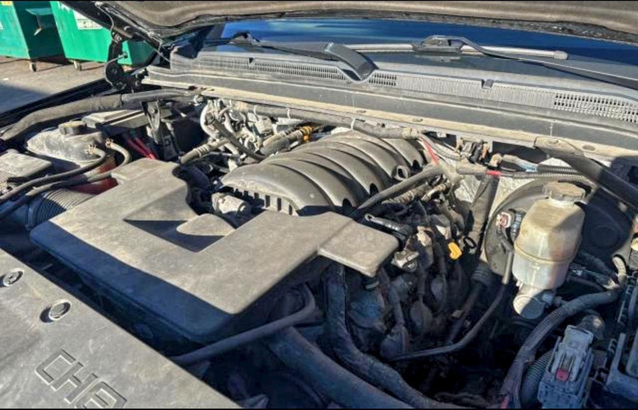 2016 Chevrolet Suburban K1500 - Фото 7