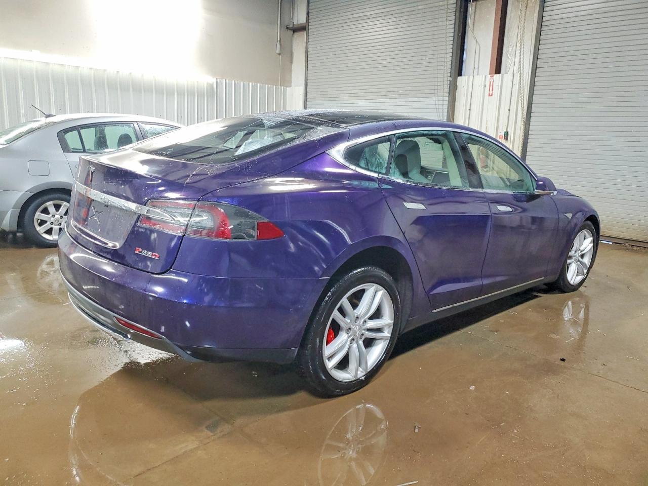 2015 Tesla Model S P85D - Image 3