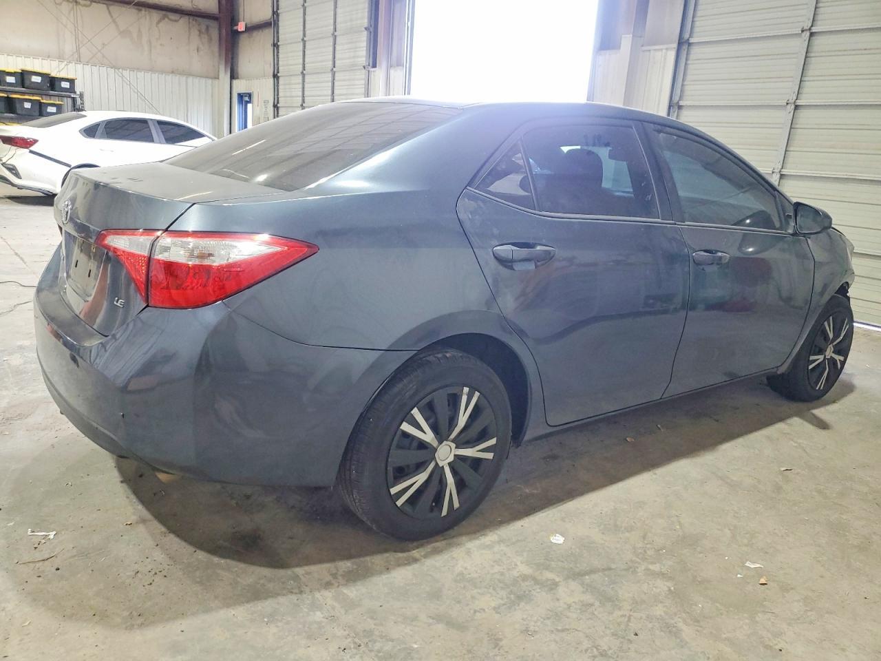 2015 Toyota Corolla L - Фото 3