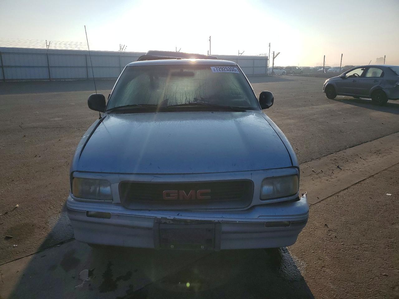 1995 GMC Sonoma - Image 5