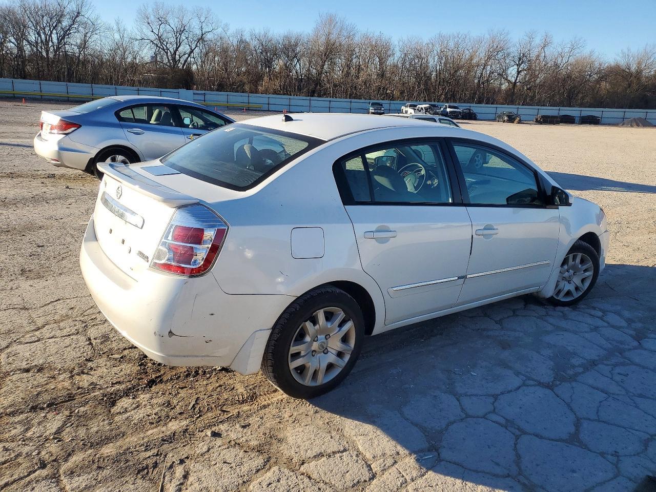 2012 Nissan Sentra 2.0 - Фото 3
