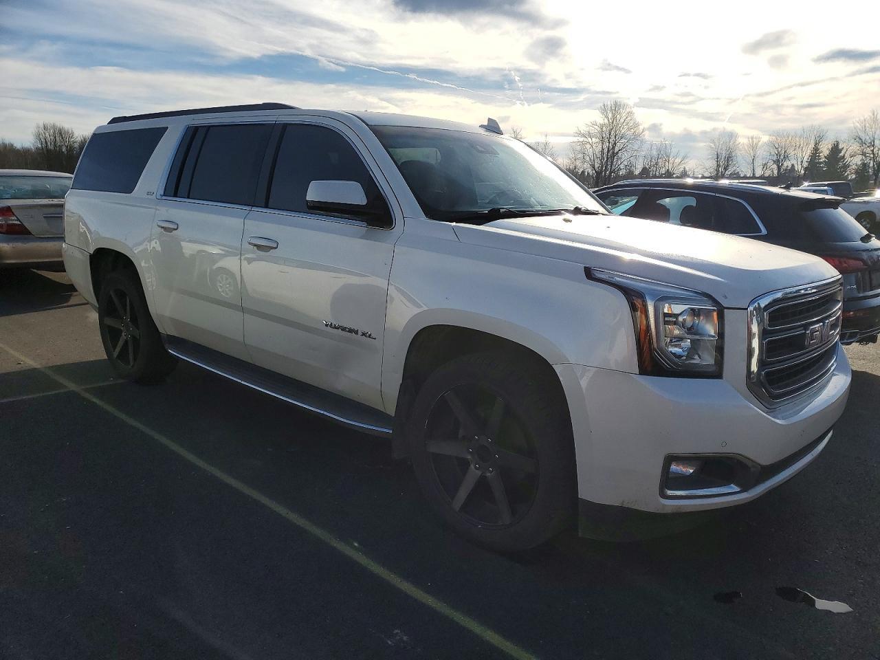 2015 GMC Yukon Xl - Фото 4