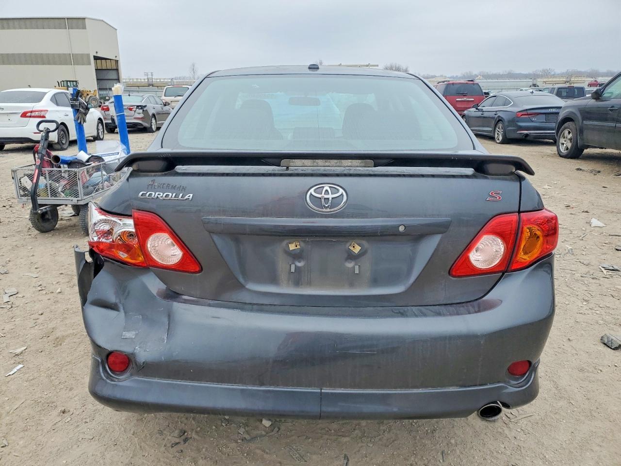 2010 Toyota Corolla - Фото 6