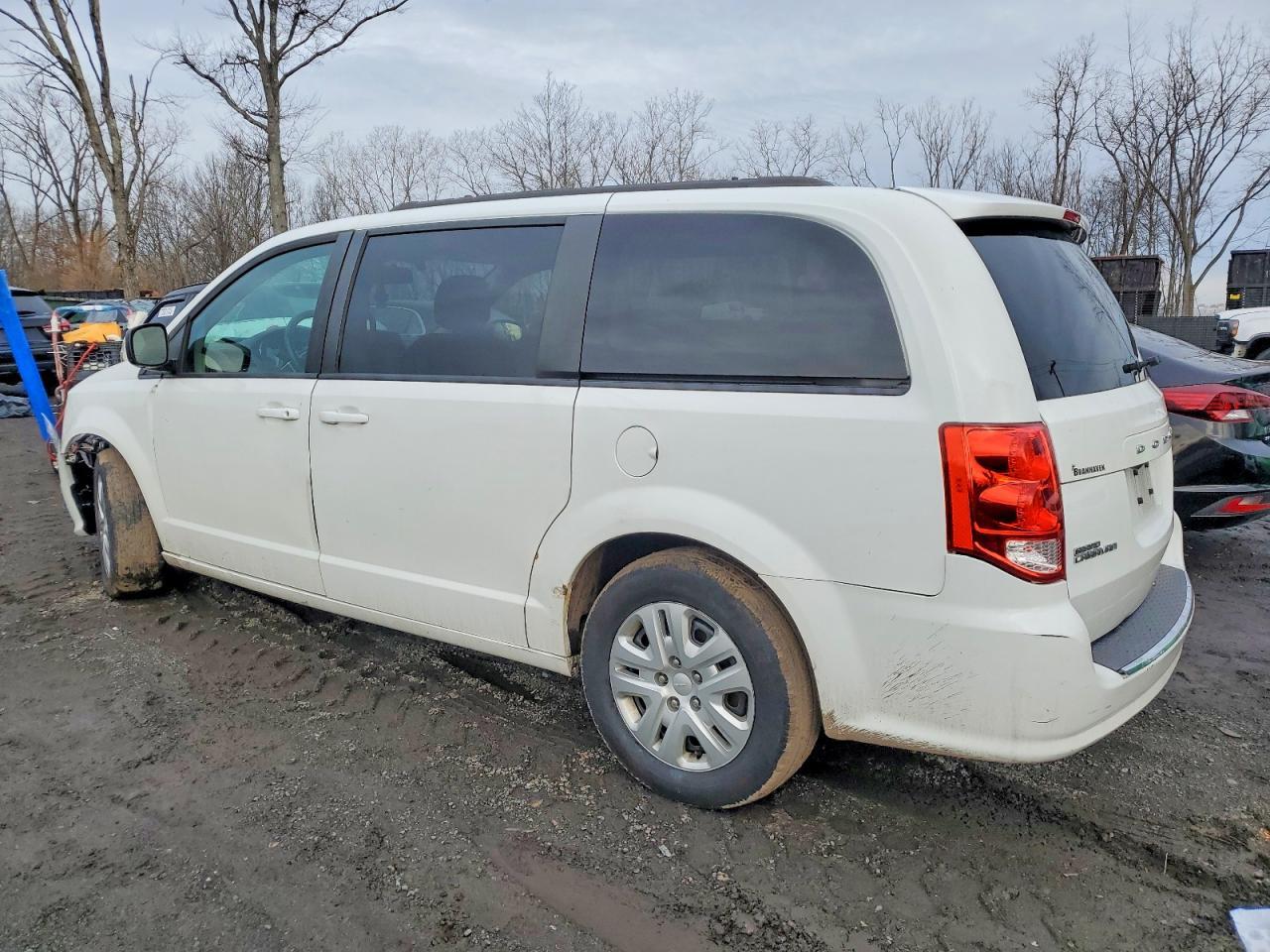 2018 Dodge Grand Caravan Se - Image 2